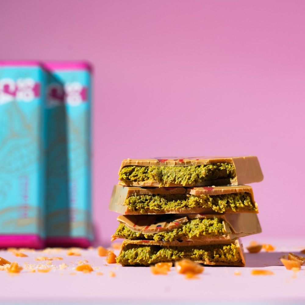 Pistachio Kunafah Chocolate Bar (Caramel Chocolate)